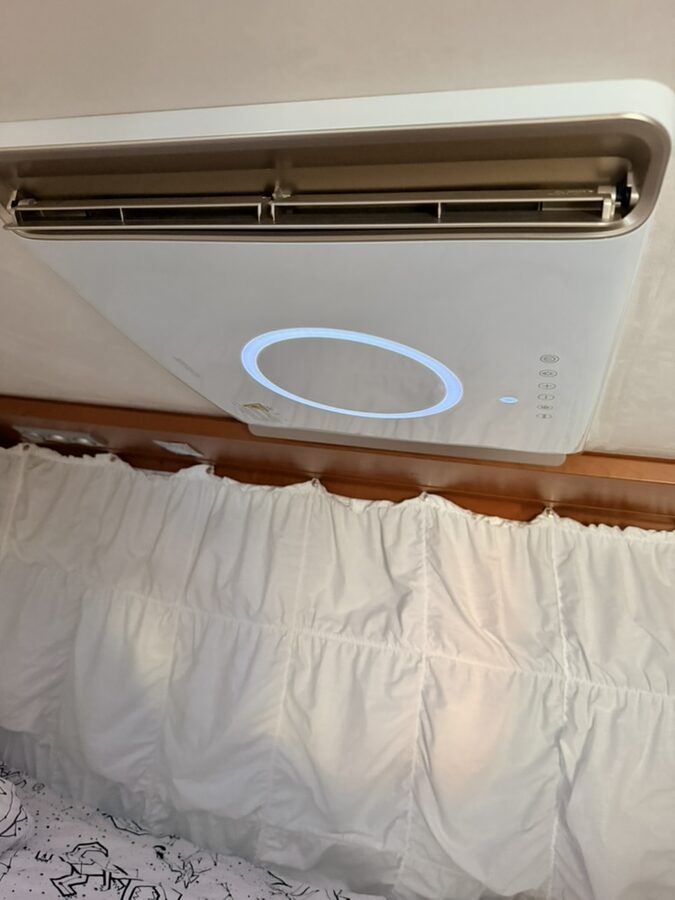 Air conditioning unit and Alde heating